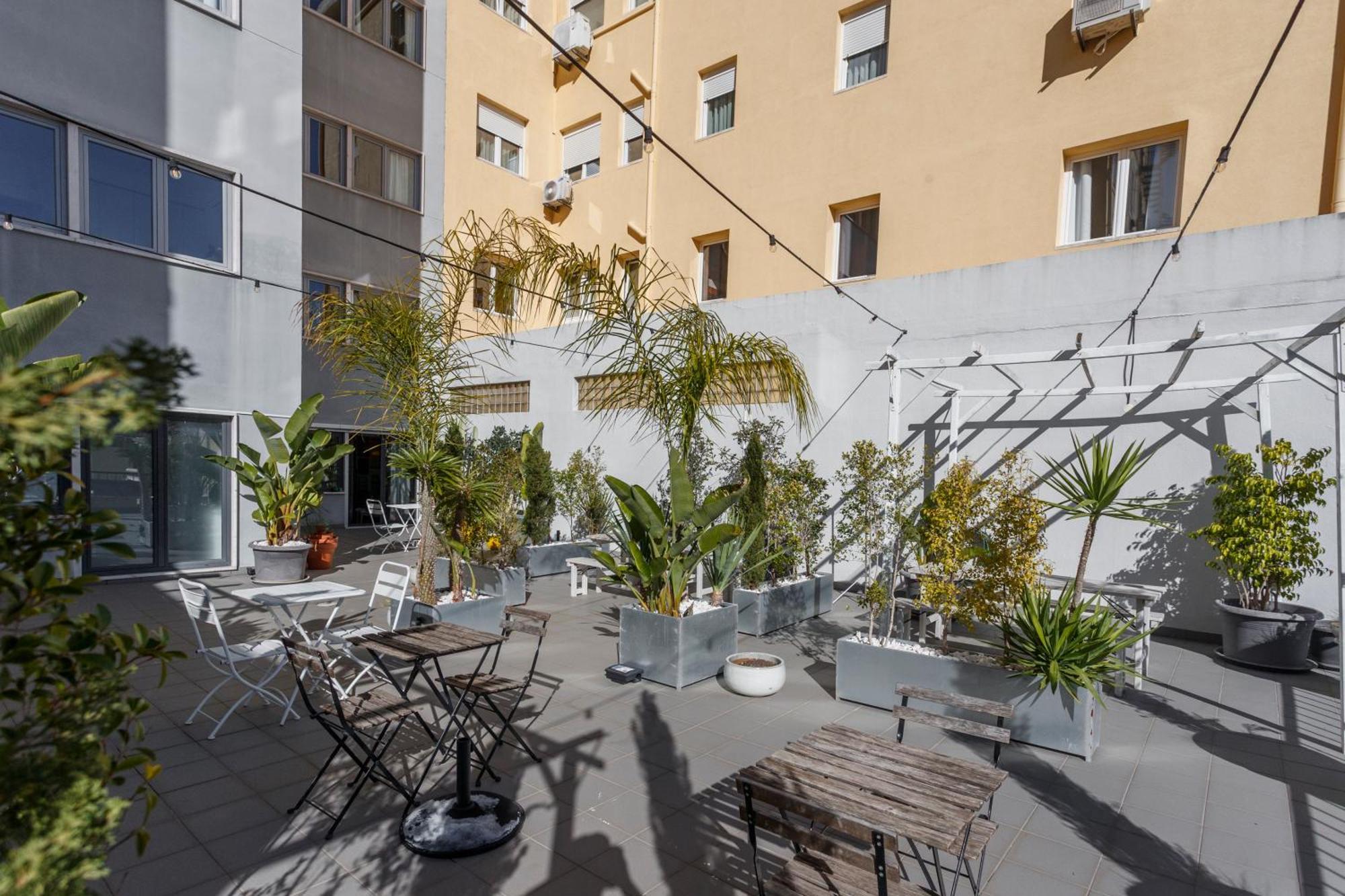 Cosmopolitan Comfort In Lisbon 4A- By Misha'S Place Экстерьер фото