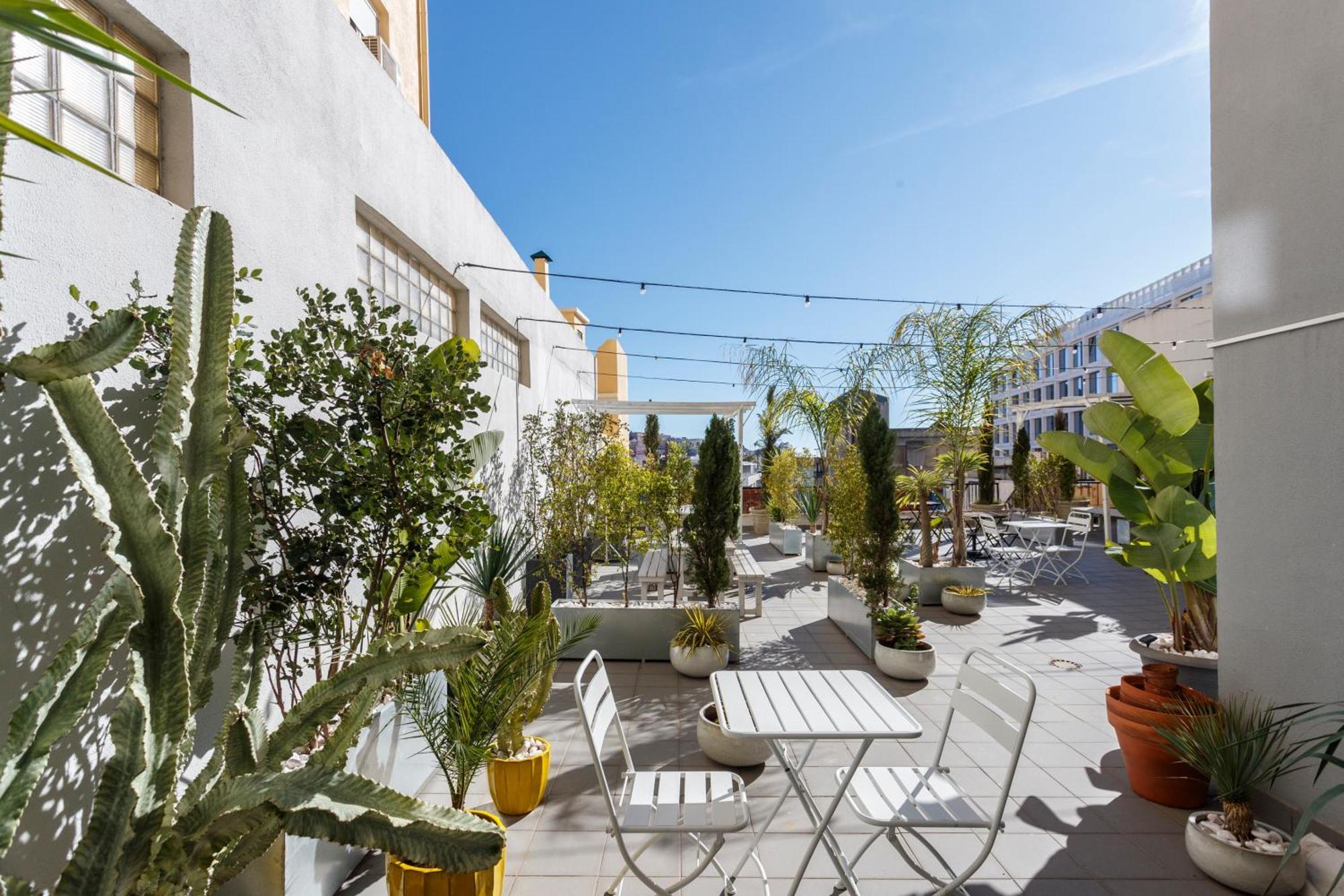 Cosmopolitan Comfort In Lisbon 4A- By Misha'S Place Экстерьер фото