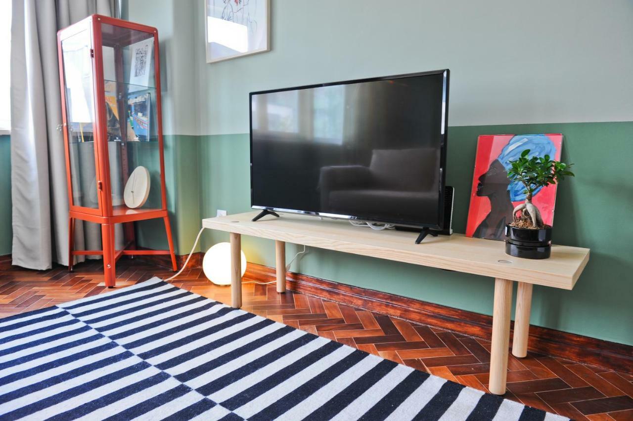 Cosmopolitan Comfort In Lisbon 4A- By Misha'S Place Экстерьер фото